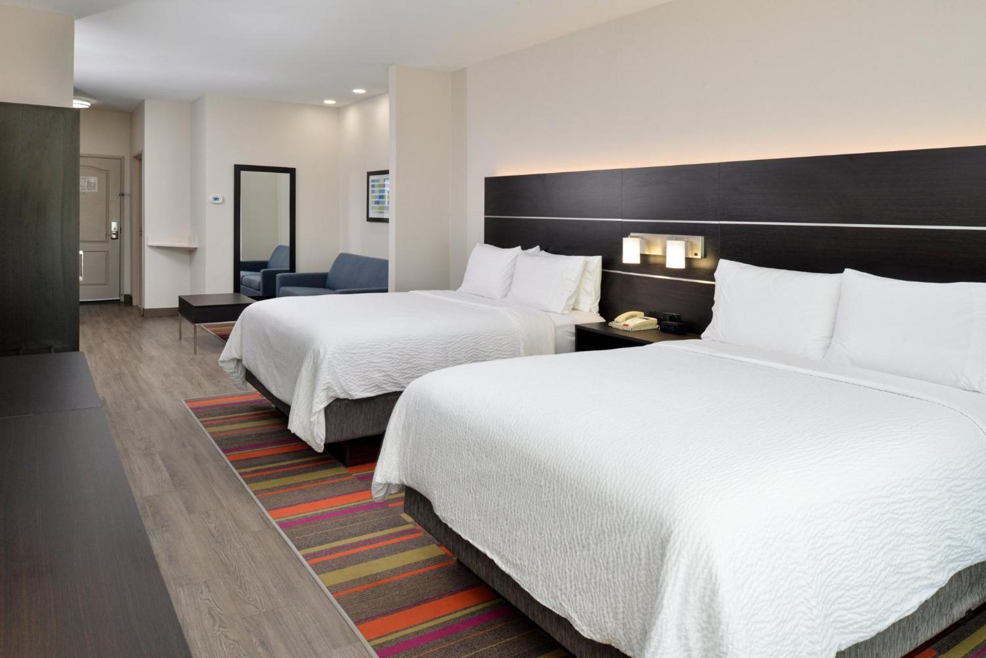 Express & By Ihg 3*
