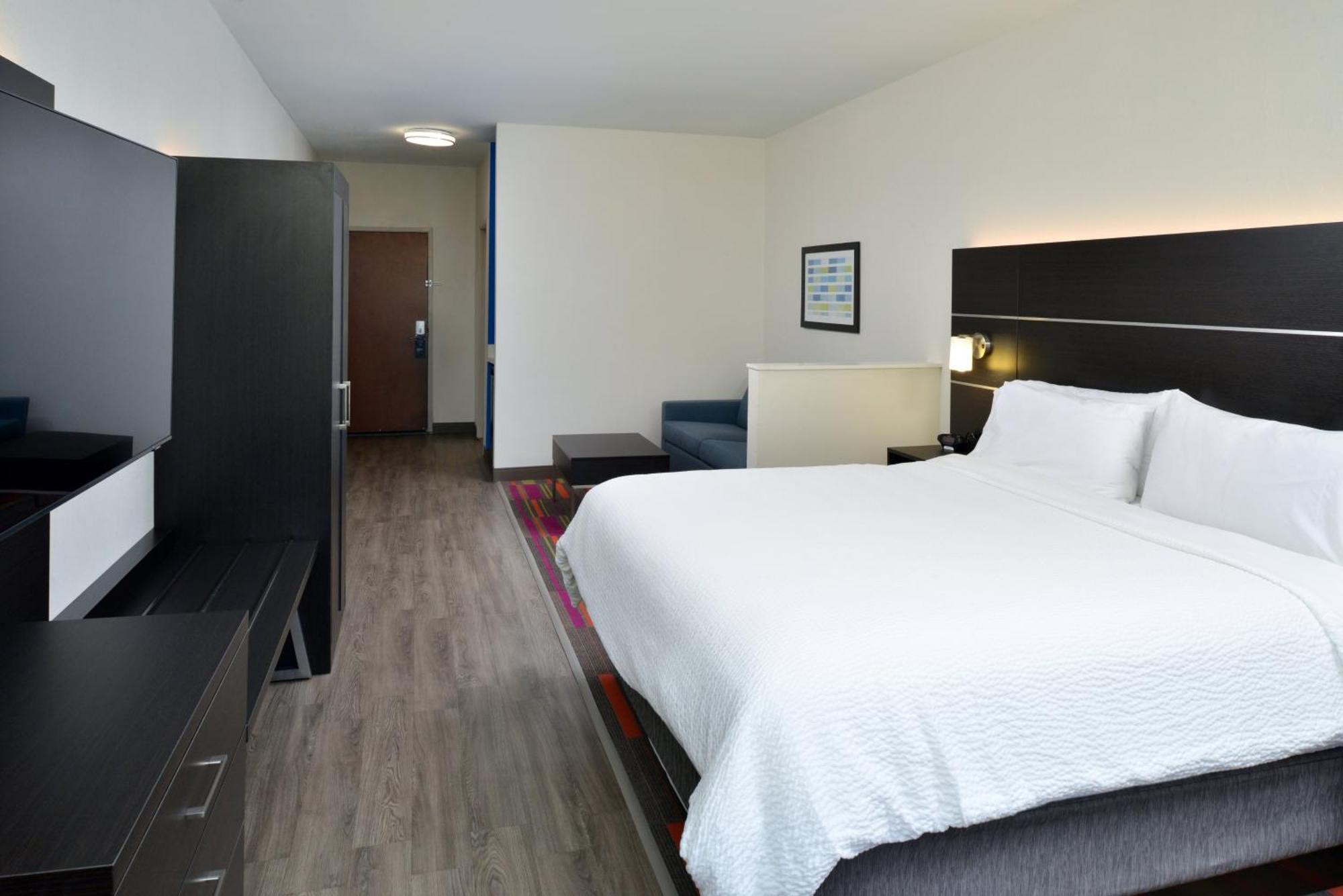 Express & By Ihg Carthage