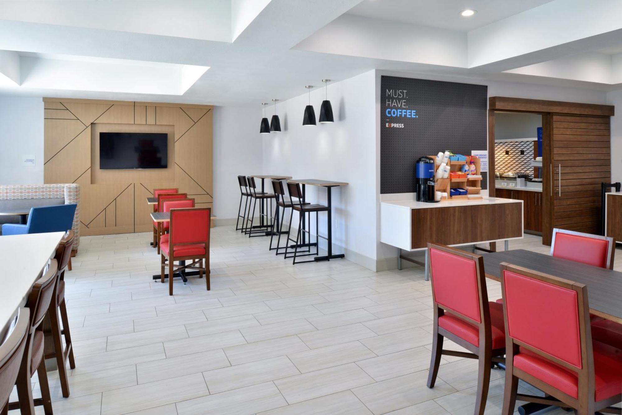 Express & By Ihg 3* Carthage