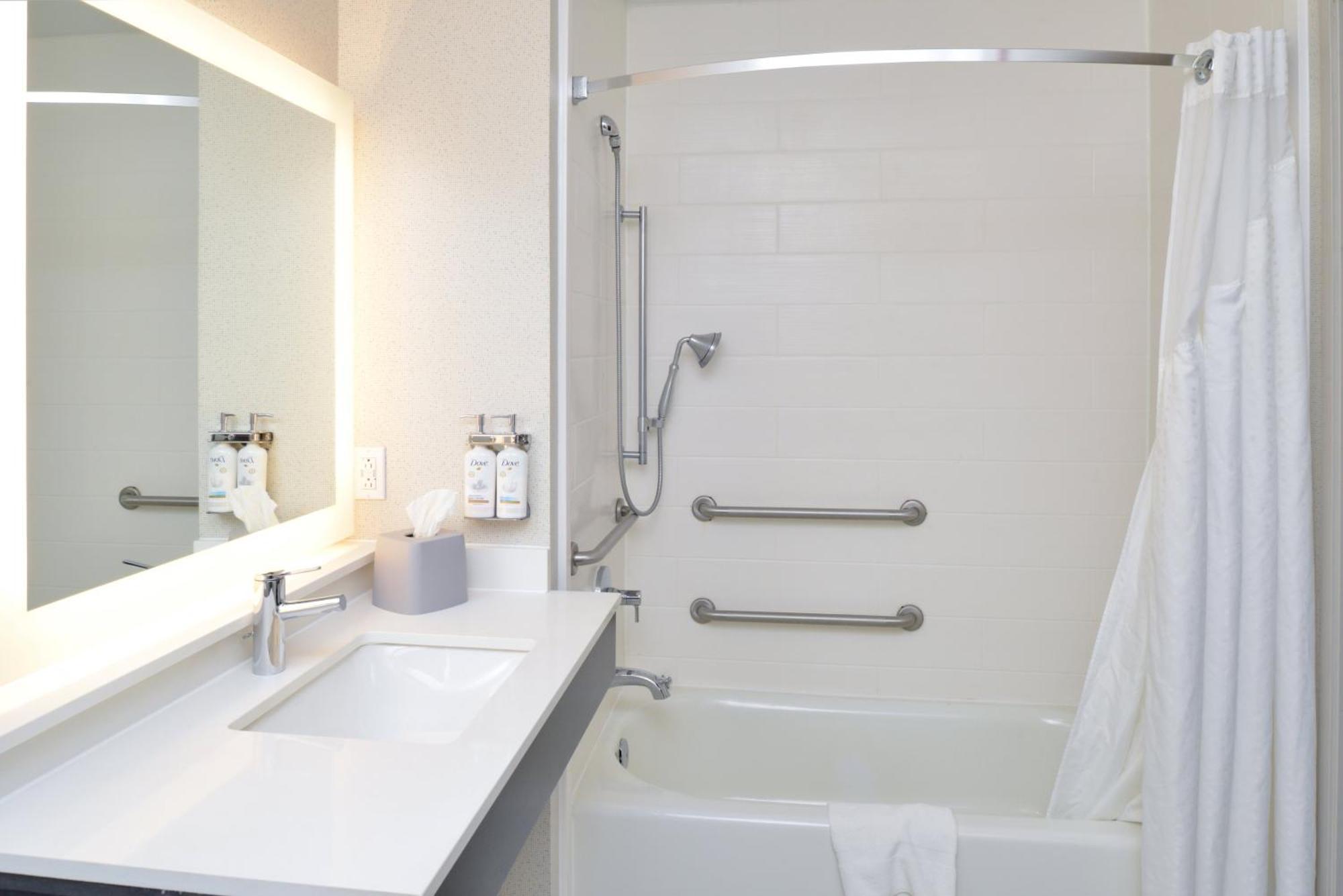 Express & By Ihg Carthage