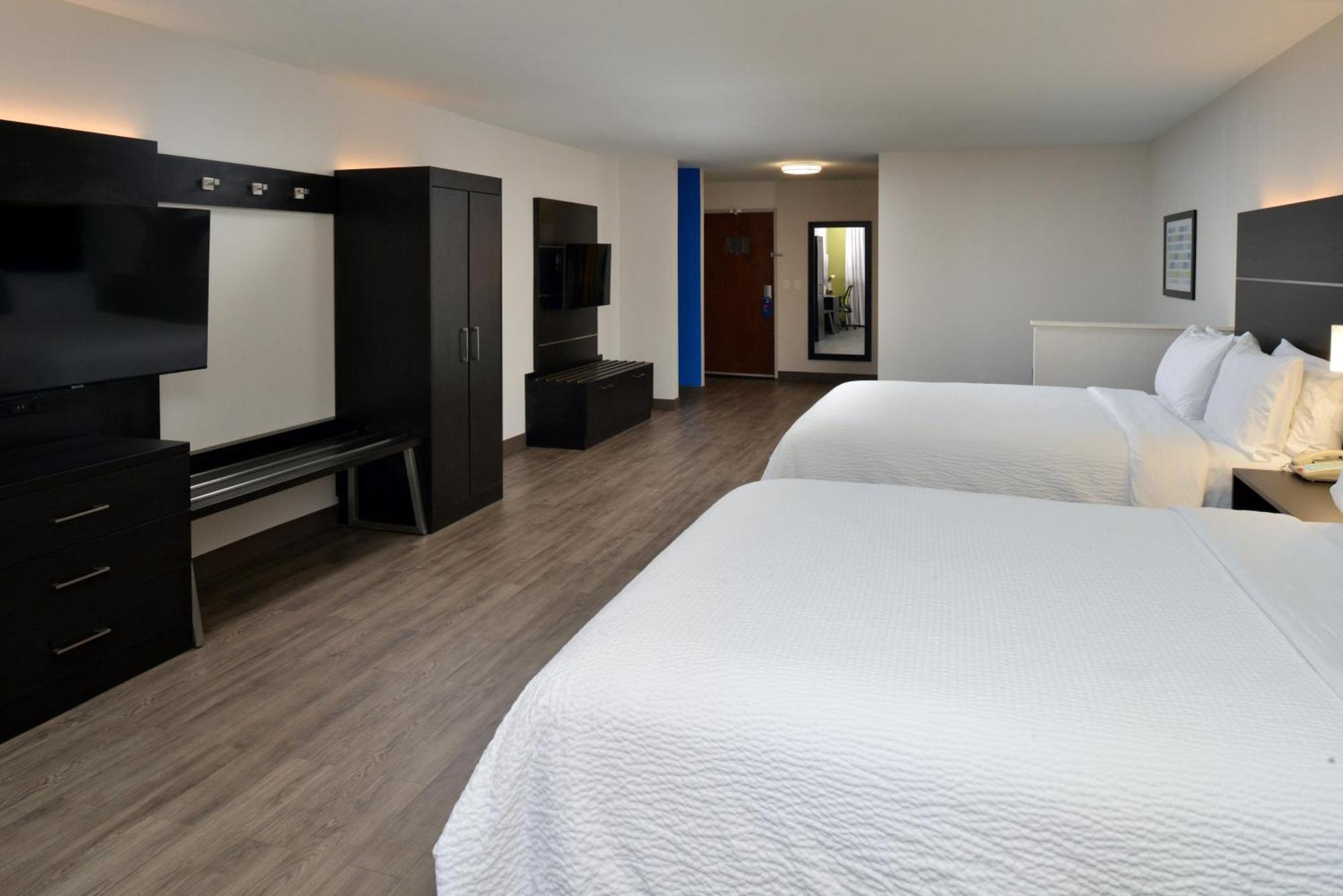 Express & By Ihg