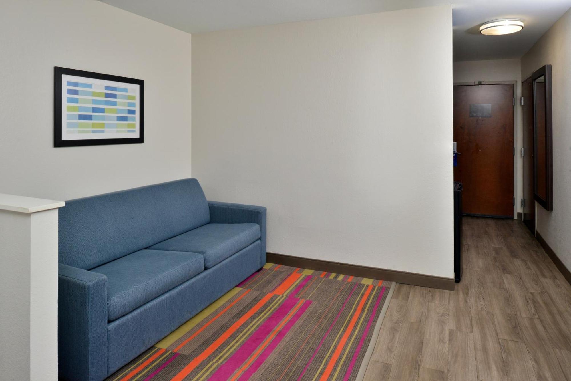 Hotel Express & By Ihg Carthage