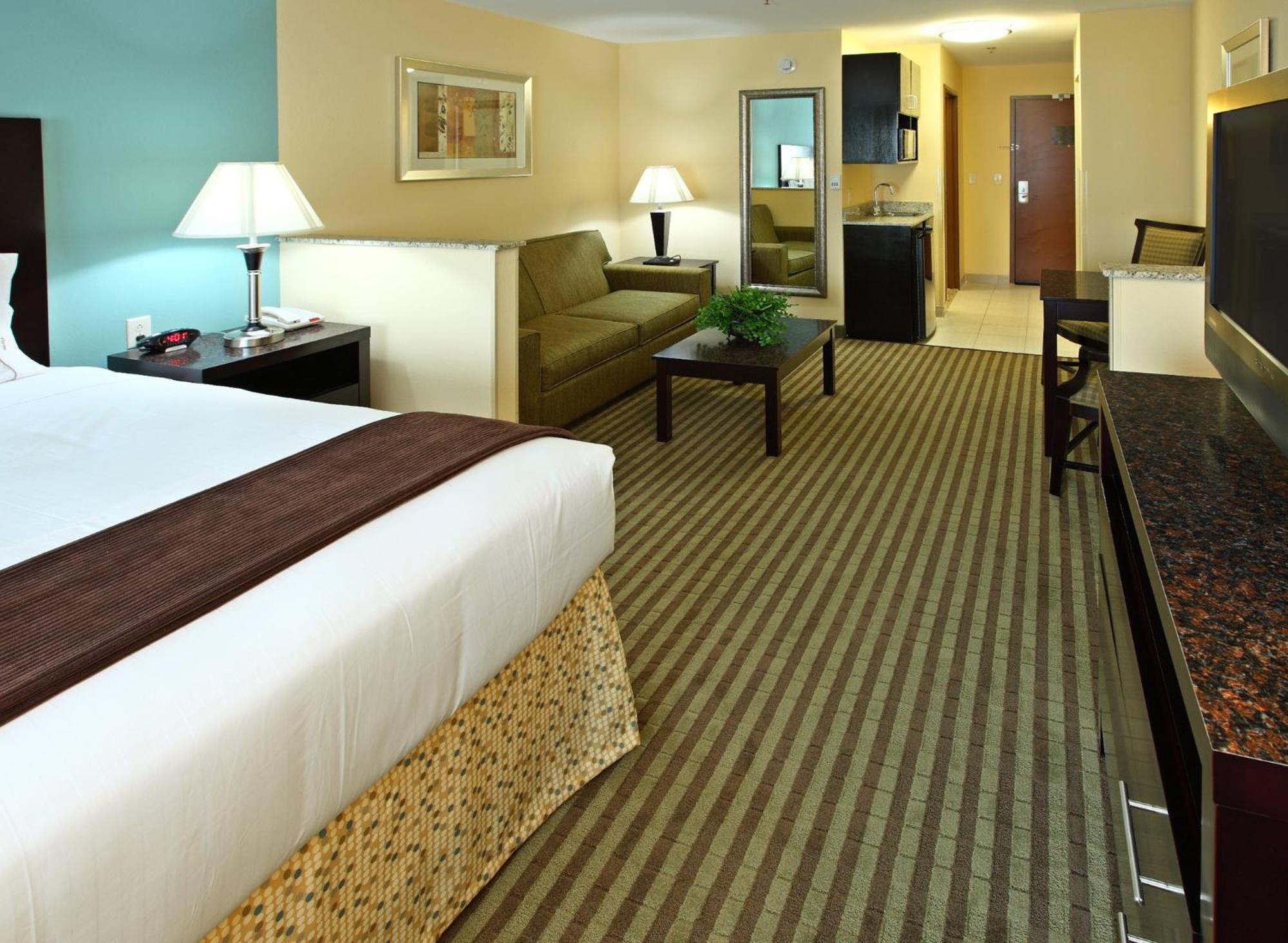 Express & By Ihg 3* Carthage